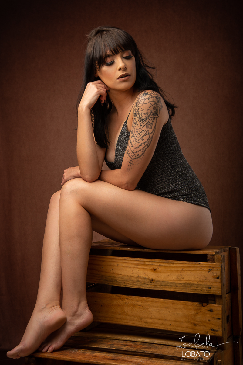 ensaio-sensual-estudio-modelo-modelo-feminino-fotografia-barbacena-isabela-lobato-estudio-fotografico-barbacena