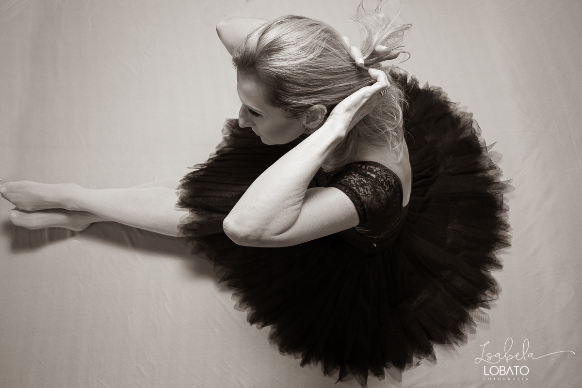 ensaio-fotográfico-em-estúdio-fotógrafa-isabela-lobato-barbacena-ana-luisa-ballet-studio-bailarina-bale-adulto-fotógrafa-em-barbacena-isabela-lobato
