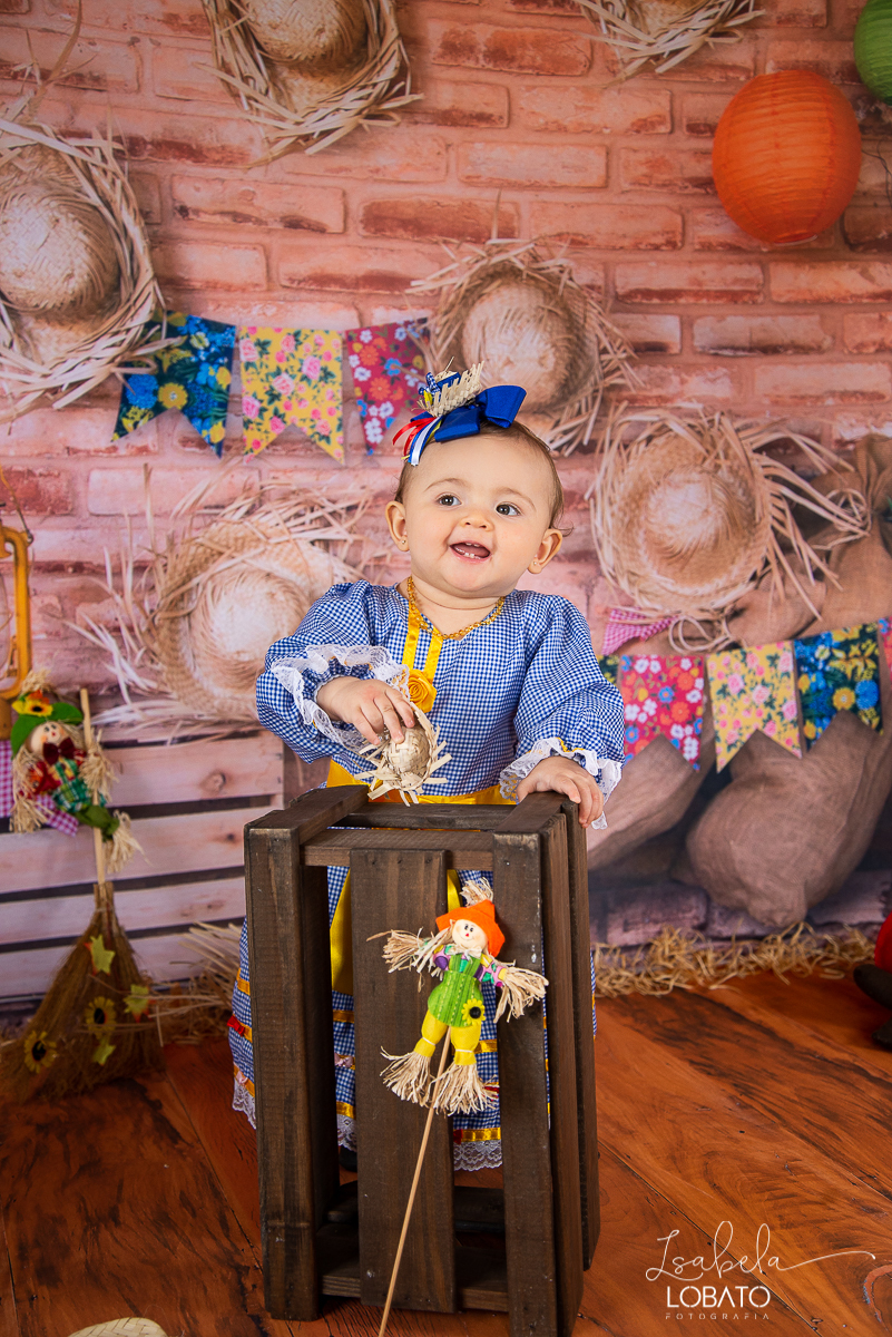 festa-junina-2019-arraia-ensaio-fotografico-junino-fotografo-em-barbacena-isabela-lobato-vestido-de-quadrilha-fotografia-isabela-lobato-mini-sessao-fotografica