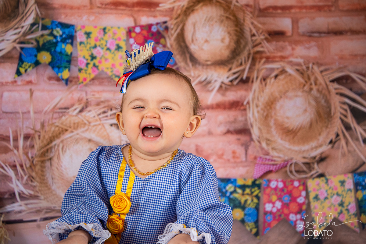 festa-junina-2019-arraia-ensaio-fotografico-junino-fotografo-em-barbacena-isabela-lobato-vestido-de-quadrilha-fotografia-isabela-lobato-mini-sessao-fotografica