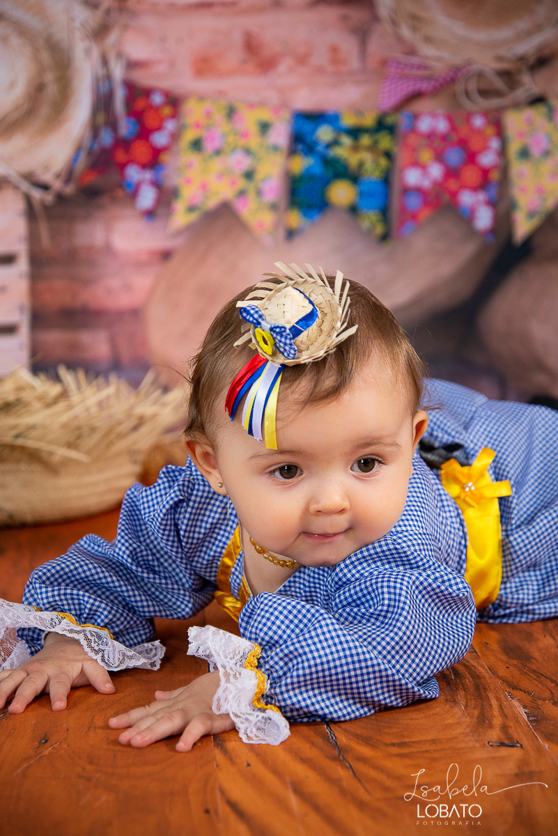 festa-junina-2019-arraia-ensaio-fotografico-junino-fotografo-em-barbacena-isabela-lobato-vestido-de-quadrilha-fotografia-isabela-lobato-mini-sessao-fotografica