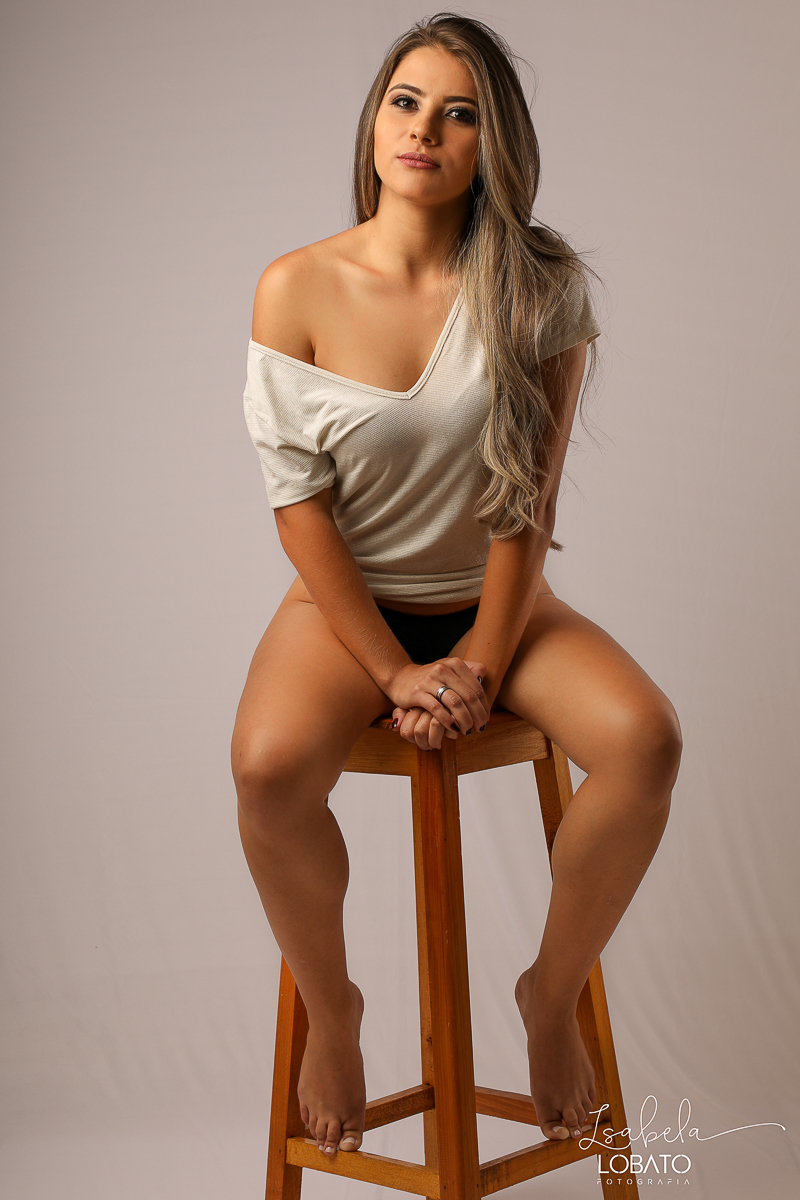 ensaio-feminino-estudio-ensaio-sensual-ensaio-boudoir-fotografo-em-barbacena-isabela-lobato-fotografia-em-estudio