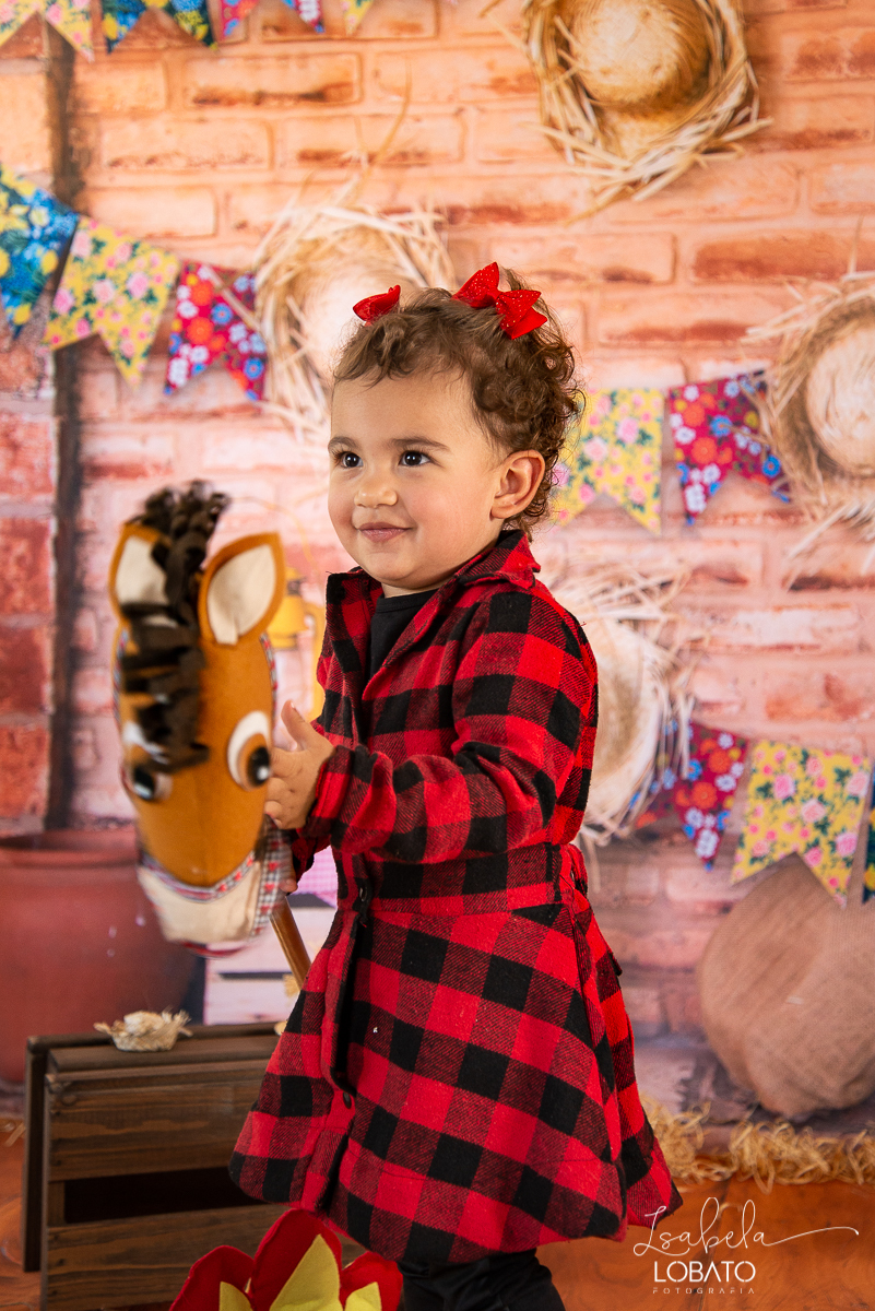 festa-junina-2019-arraia-ensaio-fotografico-junino-fotografo-em-barbacena-isabela-lobato-vestido-de-quadrilha-fotografia-isabela-lobato-mini-sessao-fotografica