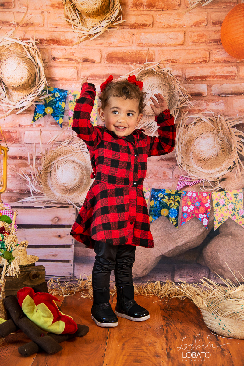 festa-junina-2019-arraia-ensaio-fotografico-junino-fotografo-em-barbacena-isabela-lobato-vestido-de-quadrilha-fotografia-isabela-lobato-mini-sessao-fotografica