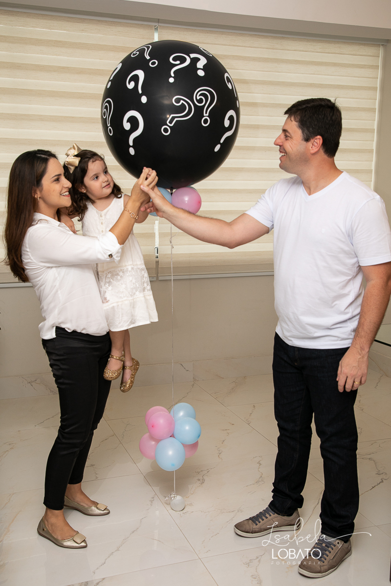 ensaio-revelaçao-sexo-do-bebe-cha-revelaçao-cha-de-fraldas-ensaio-fotografico-gestante-fotografo-de-gestante-em-barbacena-estudio-fotografico-isabela-lobato-fotografia