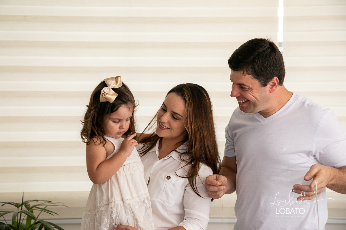 ensaio-revelaçao-sexo-do-bebe-cha-revelaçao-cha-de-fraldas-ensaio-fotografico-gestante-fotografo-de-gestante-em-barbacena-estudio-fotografico-isabela-lobato-fotografia