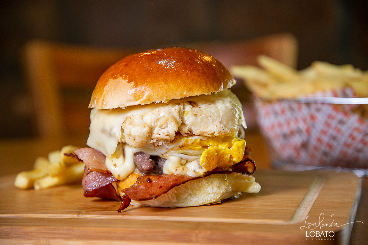 fotografia-gourmet-foto-de-comida-foto-de-hamburguer-macarrao-massas-pizza-na-pedra-foto-de-gastronomia-barbacena-isabela-lobato-fotografa-chopp-batata-frita