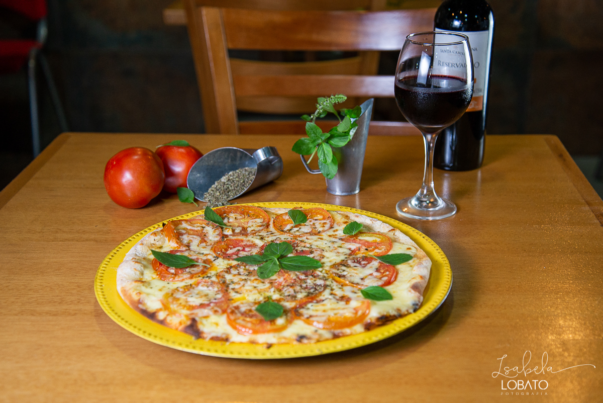 fotografia-gourmet-foto-de-comida-foto-de-hamburguer-macarrao-massas-pizza-na-pedra-foto-de-gastronomia-barbacena-isabela-lobato-fotografa-chopp-batata-frita-vinho