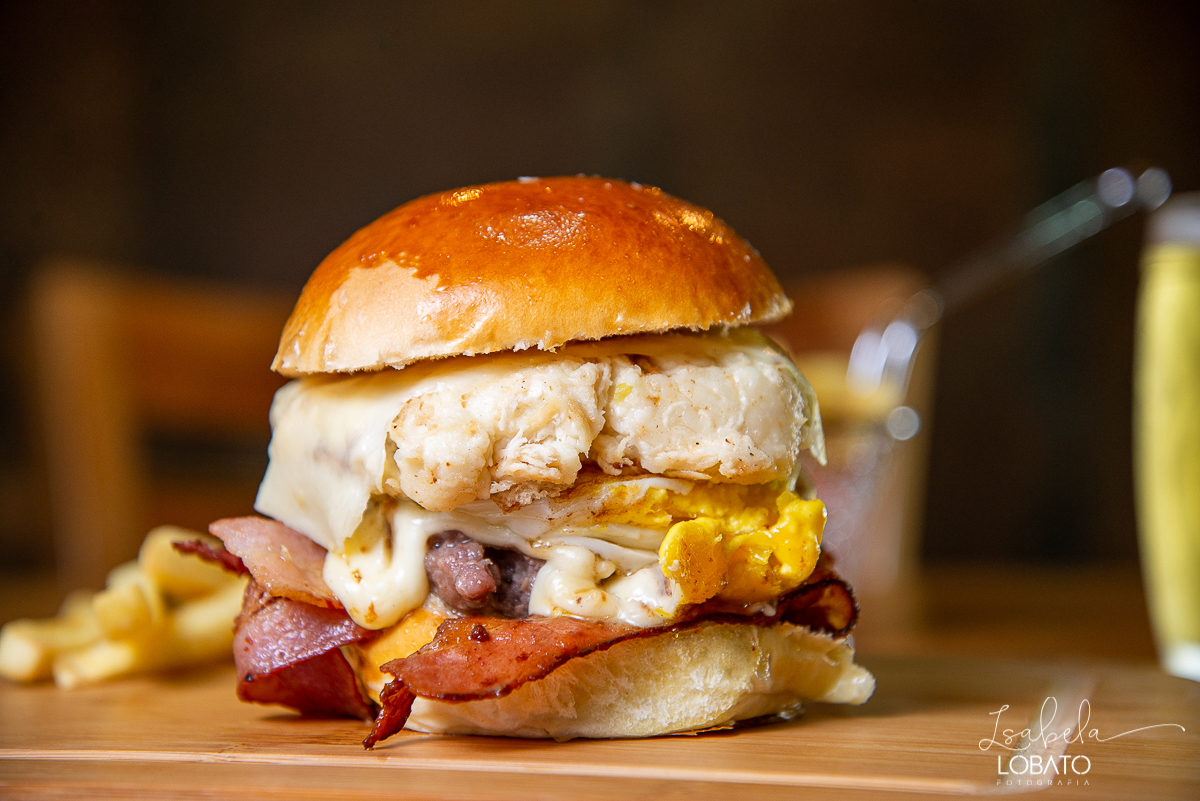 fotografia-gourmet-foto-de-comida-foto-de-hamburguer-macarrao-massas-pizza-na-pedra-foto-de-gastronomia-barbacena-isabela-lobato-fotografa-chopp-batata-frita