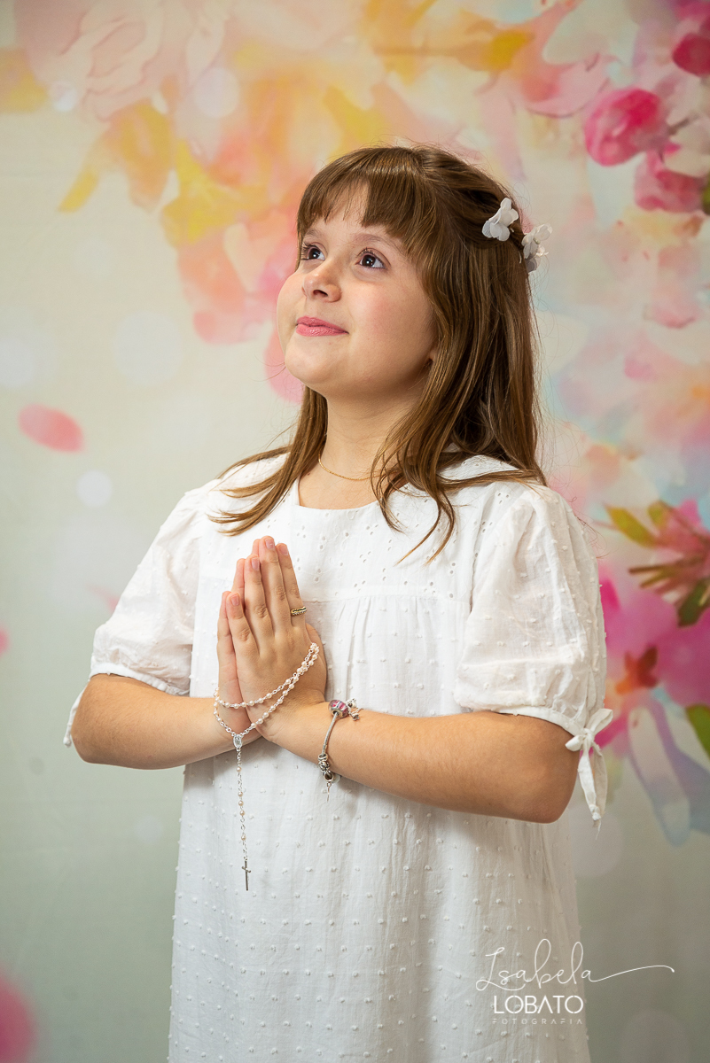 ensaio-estudio-isabela-lobato-fotografia-fotografa-em-barbacena-foto-primeira-eucaristia-primeira-comunhao