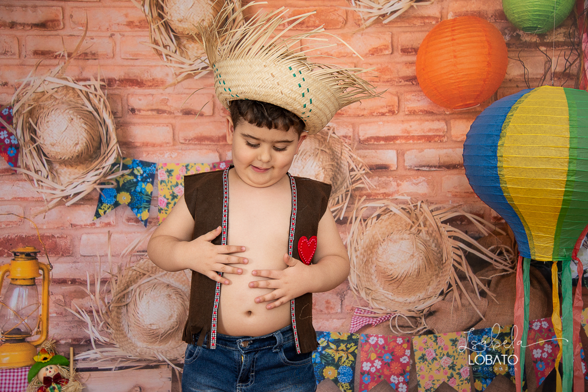 festa-junina-ensaio-fotografico-estudio-isabela-lobato-fotografo-em-barbacena-fotografia-de-criança