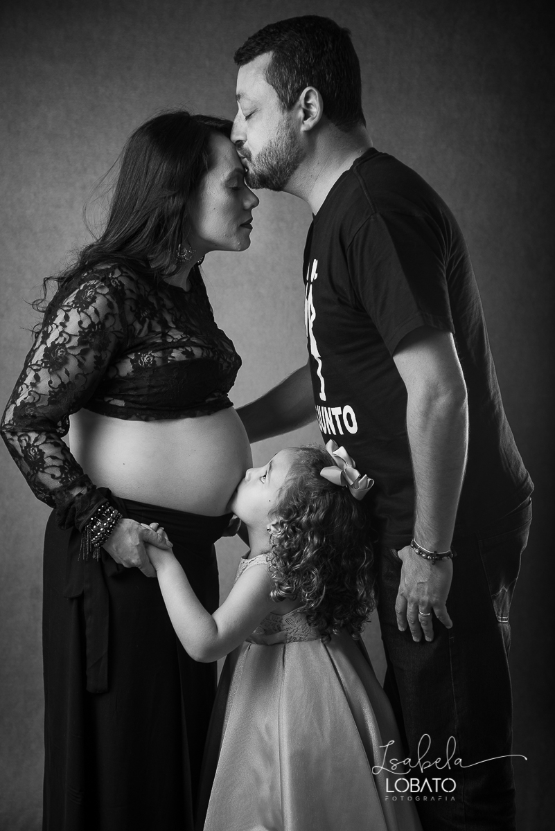 ensaio-gestante-fotografia-de-gravida-foto-gravida-em-estudio-fotografo-de-gestante-em-barbacena-isabela-lobato-fotografia