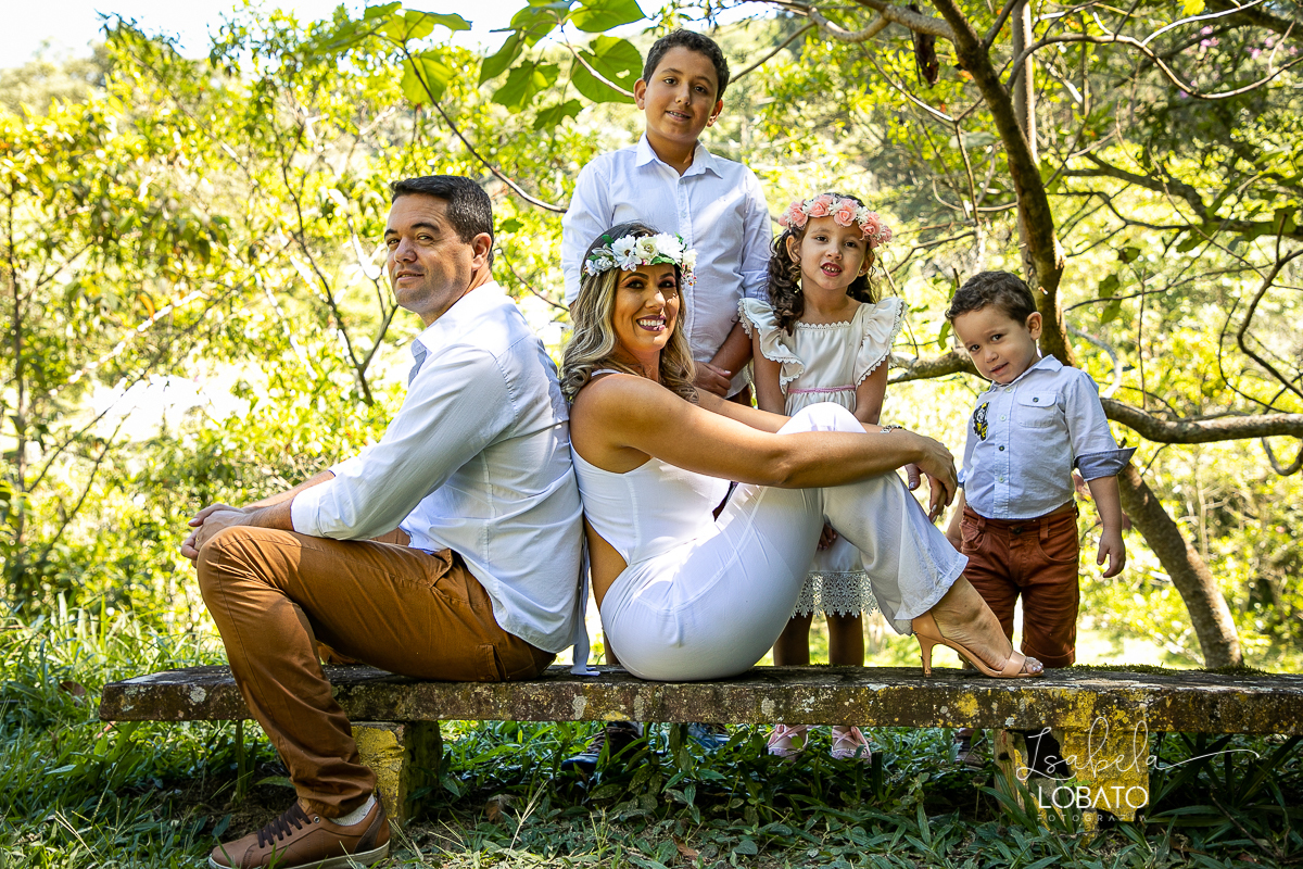 ensaio-fotografico-de-familia-book-de-familia-hotel-park-hotel-matiqueira-barbacena-fotografo-em-barbacena-isabela-lobato-fotografia-tal-mae-tal-filha-tal-pai-tal-filho