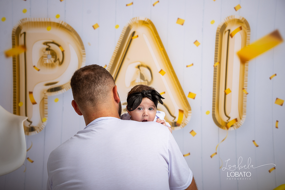 sessao-fotografica-dia-dos-pais-pai-e-filho-foto-pai-e-filho-ensaio-fotografico-dos-pais-fotografia-de-crianca-acompanhamento-mensal-de-bebe-estudio-fotografico-barbacena-isabela-lobato