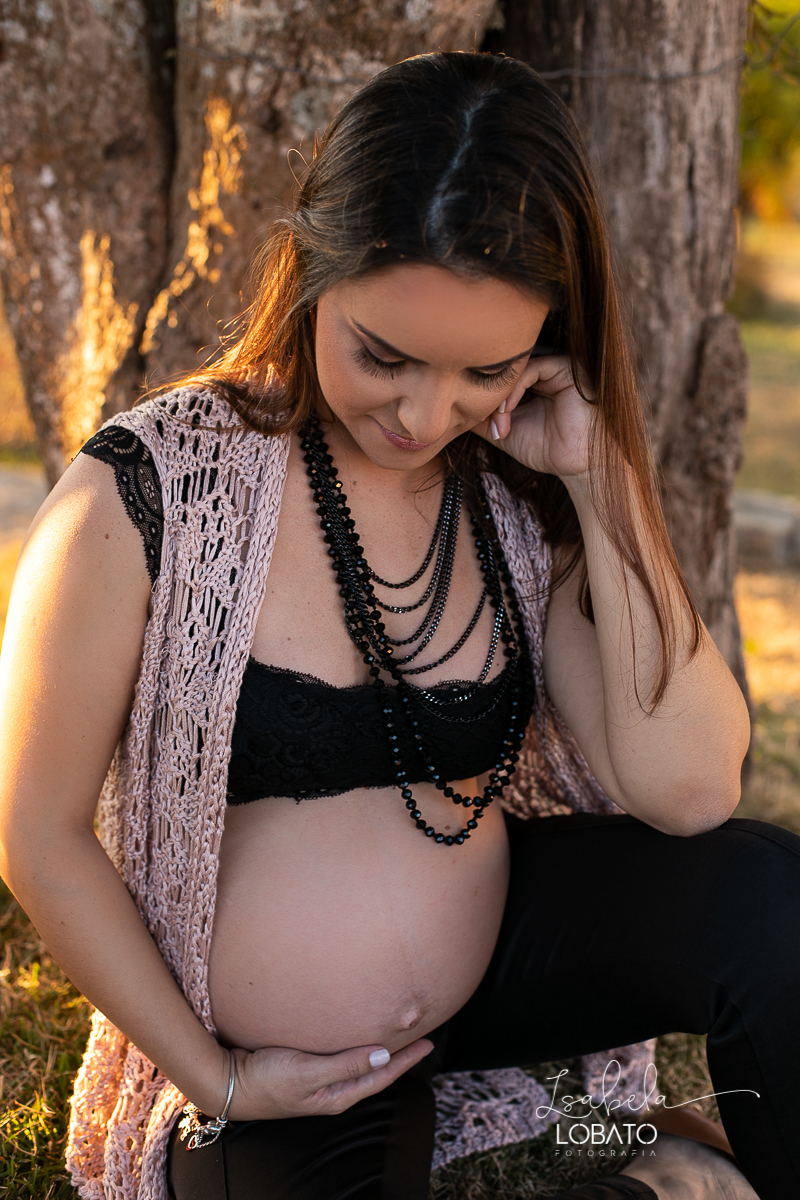 ensaio-gestante-fotografia-de-gravida-em-barbacena-fotografo-em-barbacena-book-gestante-estudio-fotografico-em-barbacena-isabela-lobato-fotografo-de-gestante-de-casamento-fotografia-de-bebe-acompanhamento-mensal-meu-primeiro-filho-meu-mundo-azul