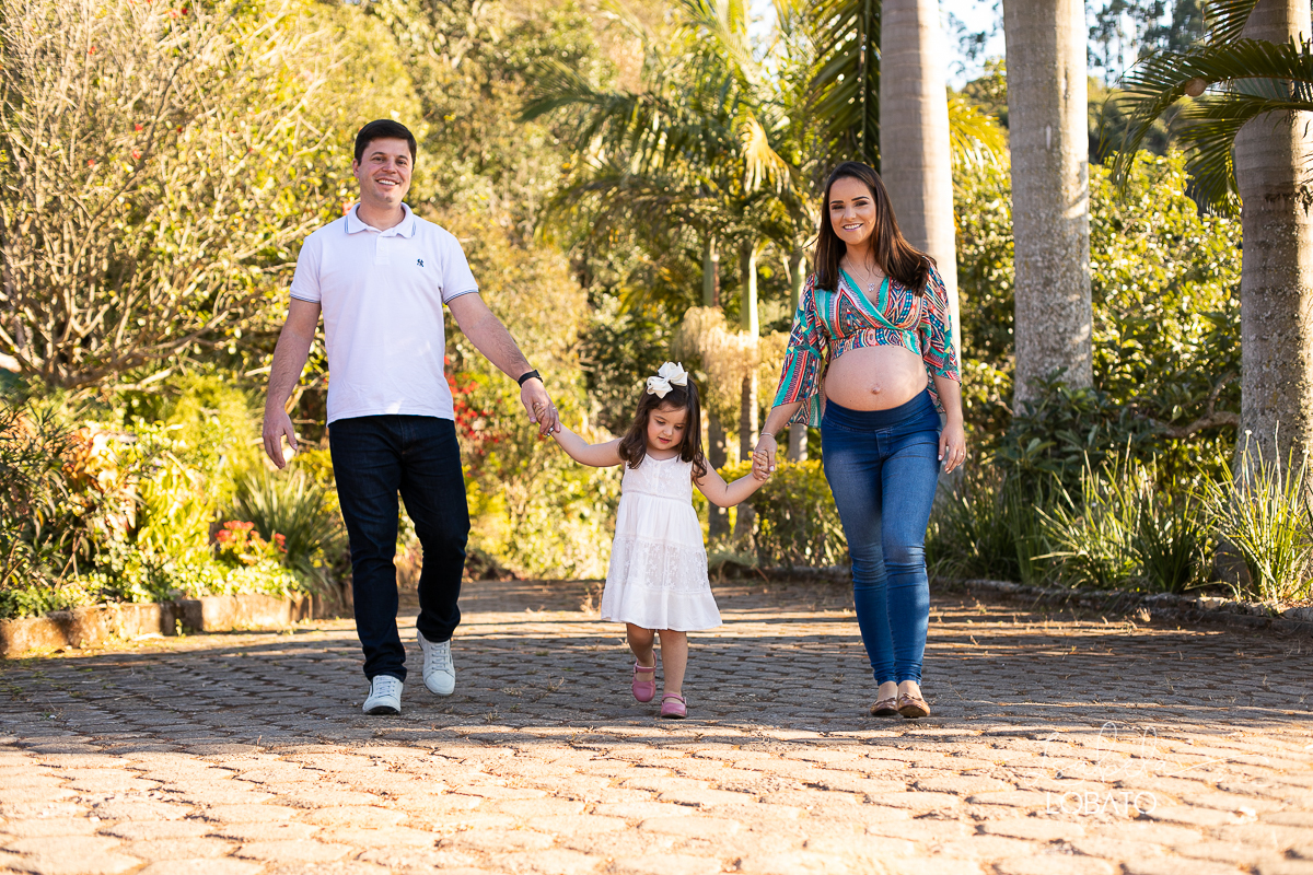 ensaio-gestante-fotografia-de-gravida-em-barbacena-fotografo-em-barbacena-book-gestante-estudio-fotografico-em-barbacena-isabela-lobato-fotografo-de-gestante-de-casamento-fotografia-de-bebe-acompanhamento-mensal-meu-primeiro-filho-meu-mundo-azul