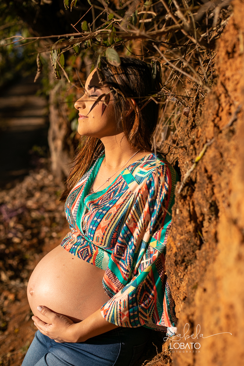 ensaio-gestante-fotografia-de-gravida-em-barbacena-fotografo-em-barbacena-book-gestante-estudio-fotografico-em-barbacena-isabela-lobato-fotografo-de-gestante-de-casamento-fotografia-de-bebe-acompanhamento-mensal-meu-primeiro-filho-meu-mundo-azul