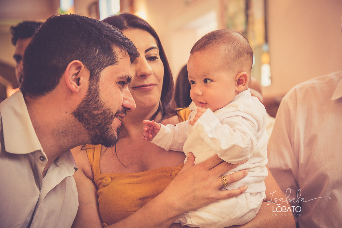 batizado-fotografia-de-batizado-igreja-do-divino-espirito-santo-fotografo-em-barbacena-minas-gerais-estudio-fotografico-isabela-lobato-fotografo-de-casamento-sacramento-do-batismo-vela-do-batismo-meu-batismo