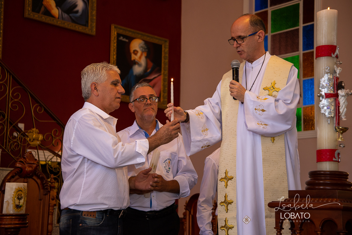 batizado-fotografia-de-batizado-igreja-do-divino-espirito-santo-fotografo-em-barbacena-minas-gerais-estudio-fotografico-isabela-lobato-fotografo-de-casamento-sacramento-do-batismo-vela-do-batismo-meu-batismo