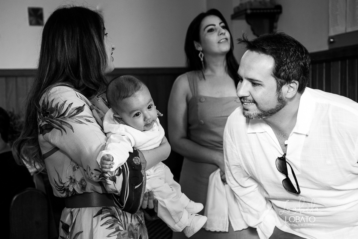 batizado-fotografia-de-batizado-igreja-do-divino-espirito-santo-fotografo-em-barbacena-minas-gerais-estudio-fotografico-isabela-lobato-fotografo-de-casamento-sacramento-do-batismo