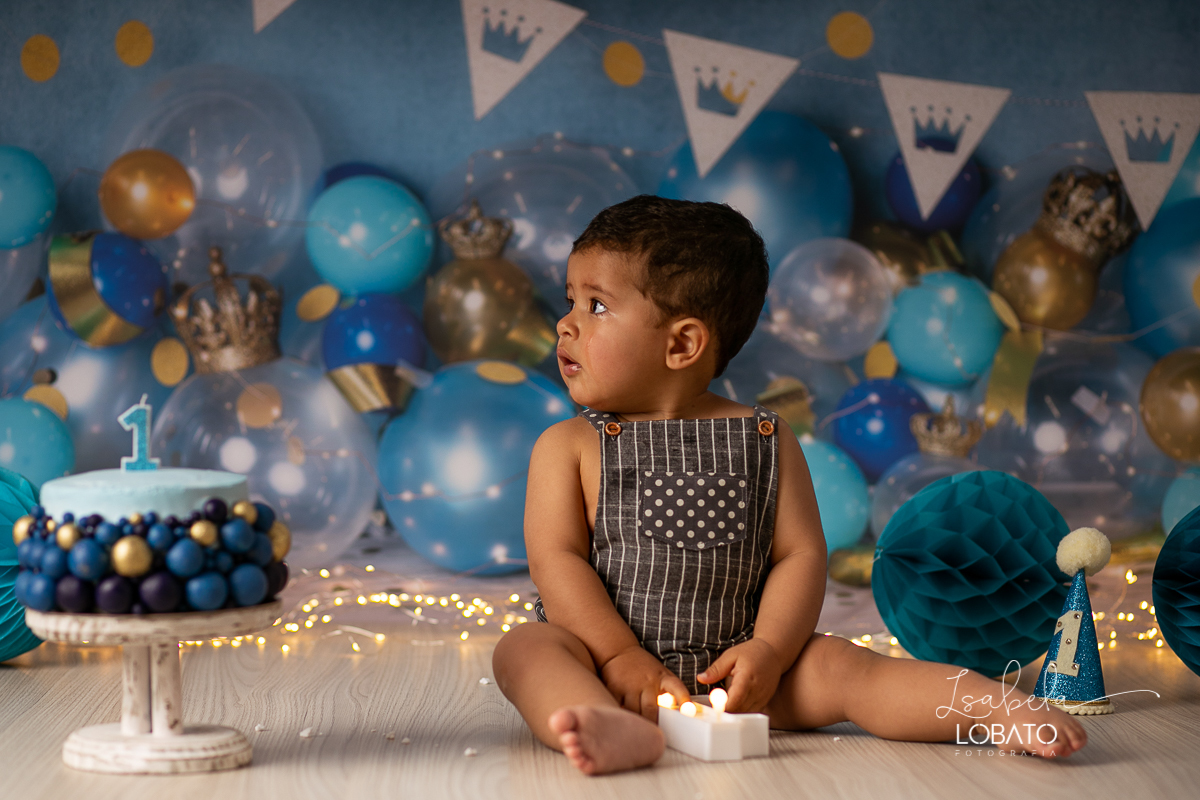ensaio-fotografico-smash-the-cake-a-hora-do-bolo-ensaio-bebe-de-um-ano-fotografia-infantil-em-barbacena-isabela-lobato-book-de-bebe-book-infantil-album-de-bebe-acompanhamento-mensal-de-bebe-fotografo-em-barbacena-estudio-fotografico-bolo-de-aniversario