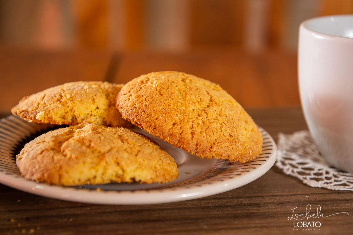foto-de-comida-lanchonete- br-040-refeicao-prato-feito-batata-frita-foto-gastronomia-foto-culinaria-fotogrografo-de-gastronomia-festival-gastronimico-de-tiradentes-cafe-chocolate-quente-cafe-com-leite-queijo-minas-fescal-pao-com-ovo-pao-com-linguica