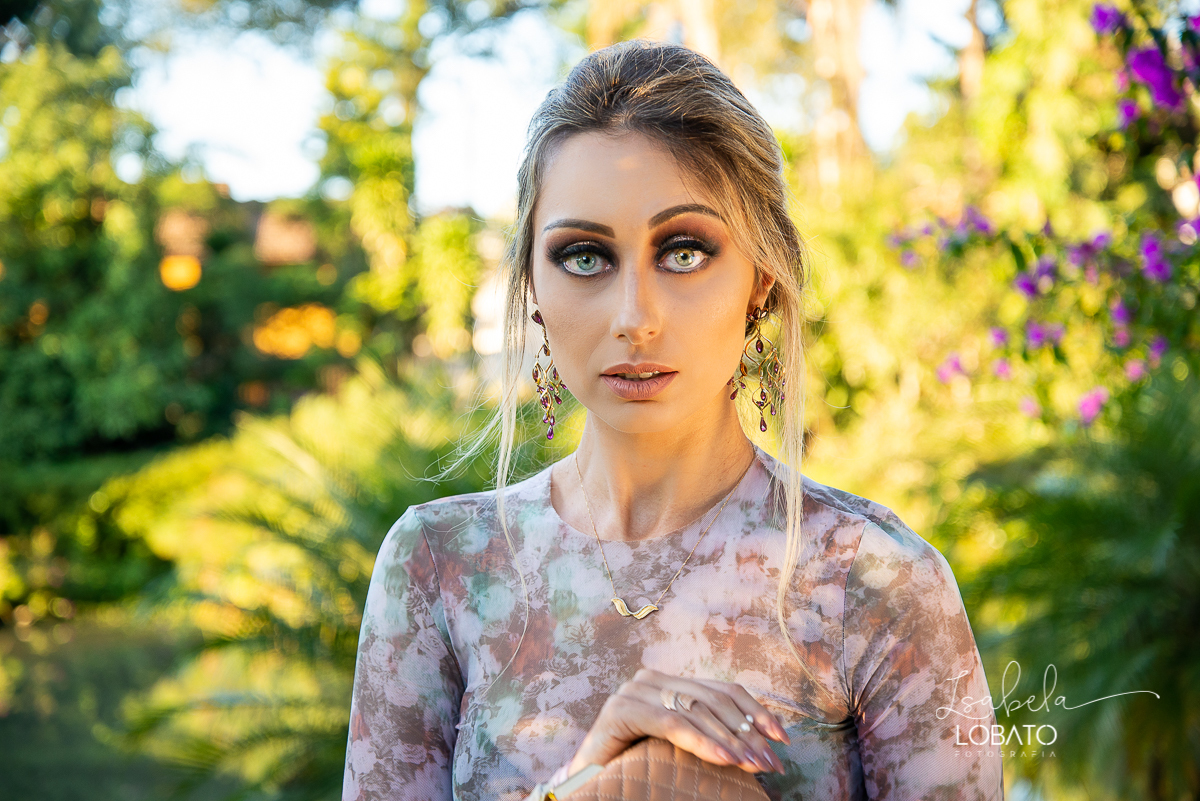 ensaio-feminino-josielle-da-fonseca-influenciadora-digital-modelo-em-barbacena-minas-gerais-book-fotografico-joias-ouro-tatiana-berenguer-joias-melhor-fotografo-em-barbacena-isabela-lobato-fotografia-ensaio-externo-espaço-camila-castro-barbacena
