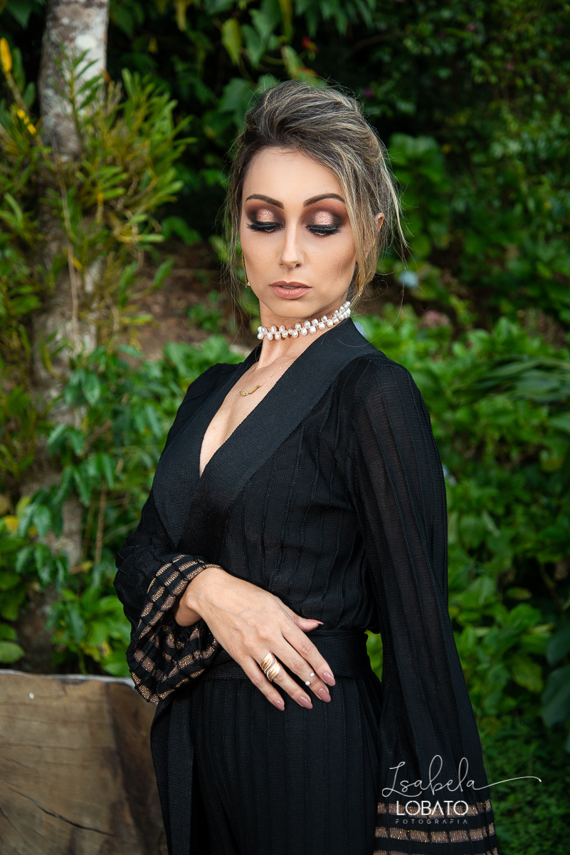 ensaio-feminino-josielle-da-fonseca-influenciadora-digital-modelo-em-barbacena-minas-gerais-book-fotografico-joias-ouro-tatiana-berenguer-joias-melhor-fotografo-em-barbacena-isabela-lobato-fotografia-ensaio-externo-espaço-camila-castro-barbacena