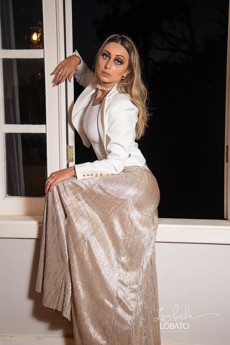 ensaio-feminino-josielle-da-fonseca-influenciadora-digital-modelo-em-barbacena-minas-gerais-book-fotografico-joias-ouro-tatiana-berenguer-joias-melhor-fotografo-em-barbacena-isabela-lobato-fotografia-ensaio-externo-espaço-camila-castro-barbacena