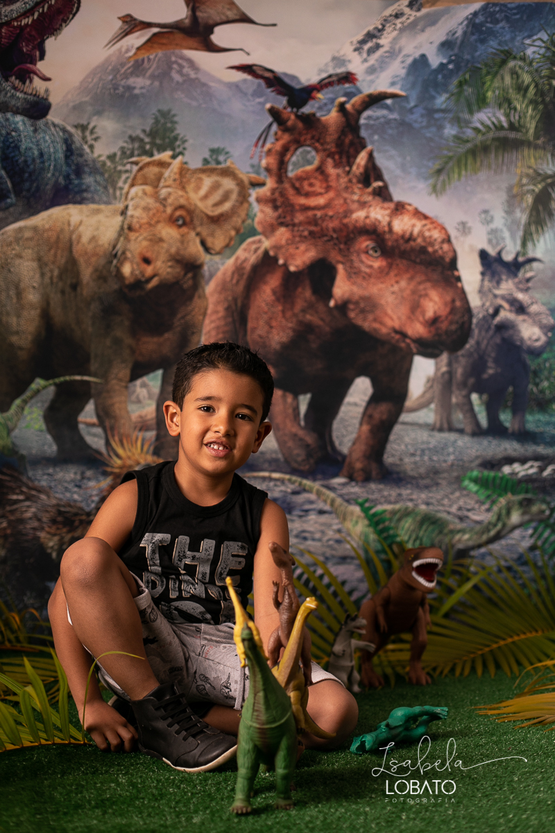 ensaio-fotografico-dinossauros-apaixonados-por-dinossauros-dino-jurassic-park-a-era-dos-dinossauros-fotografia-infantil-tema-dinossauros-fotografo-em-barbacena-isabela-lobato