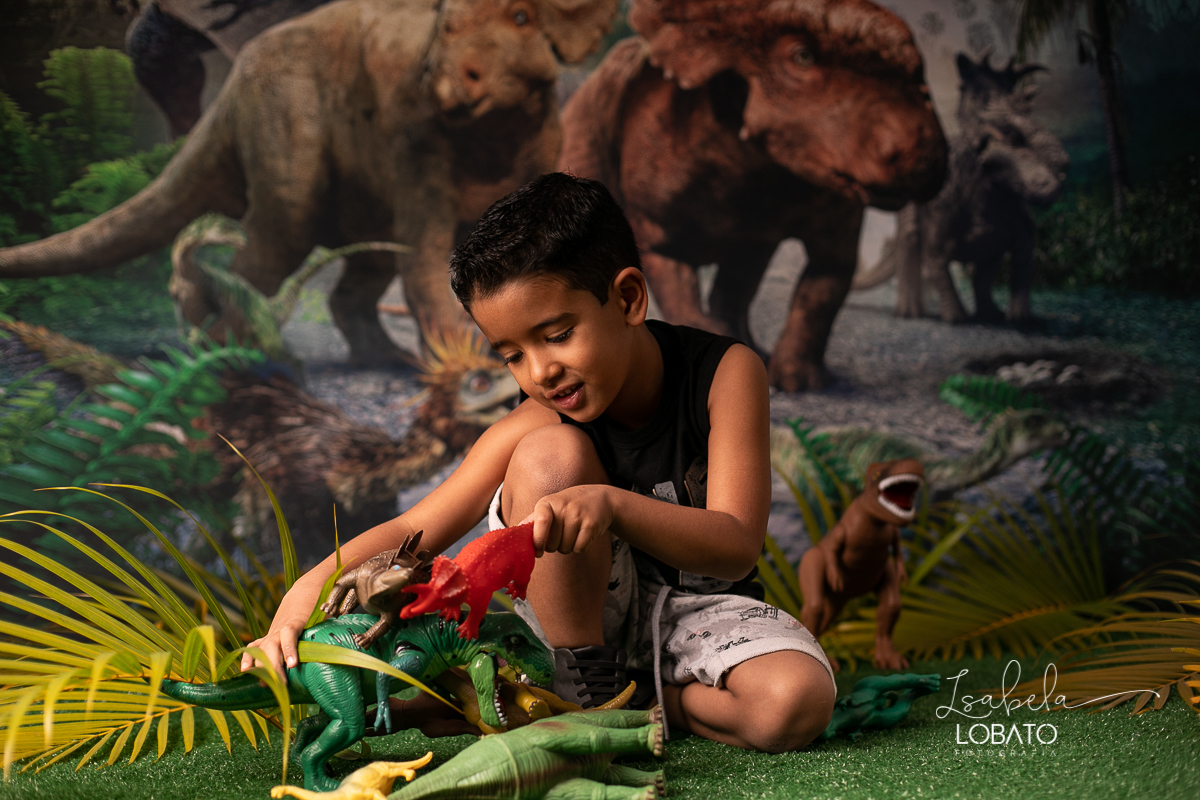ensaio-fotografico-dinossauros-apaixonados-por-dinossauros-dino-jurassic-park-a-era-dos-dinossauros-fotografia-infantil-tema-dinossauros-fotografo-em-barbacena-isabela-lobato