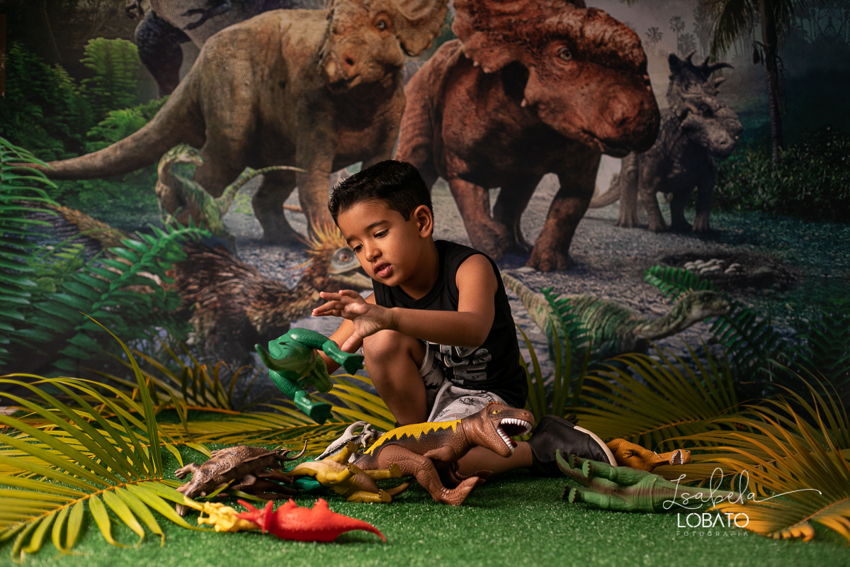 ensaio-fotografico-dinossauros-apaixonados-por-dinossauros-dino-jurassic-park-a-era-dos-dinossauros-fotografia-infantil-tema-dinossauros-fotografo-em-barbacena-isabela-lobato