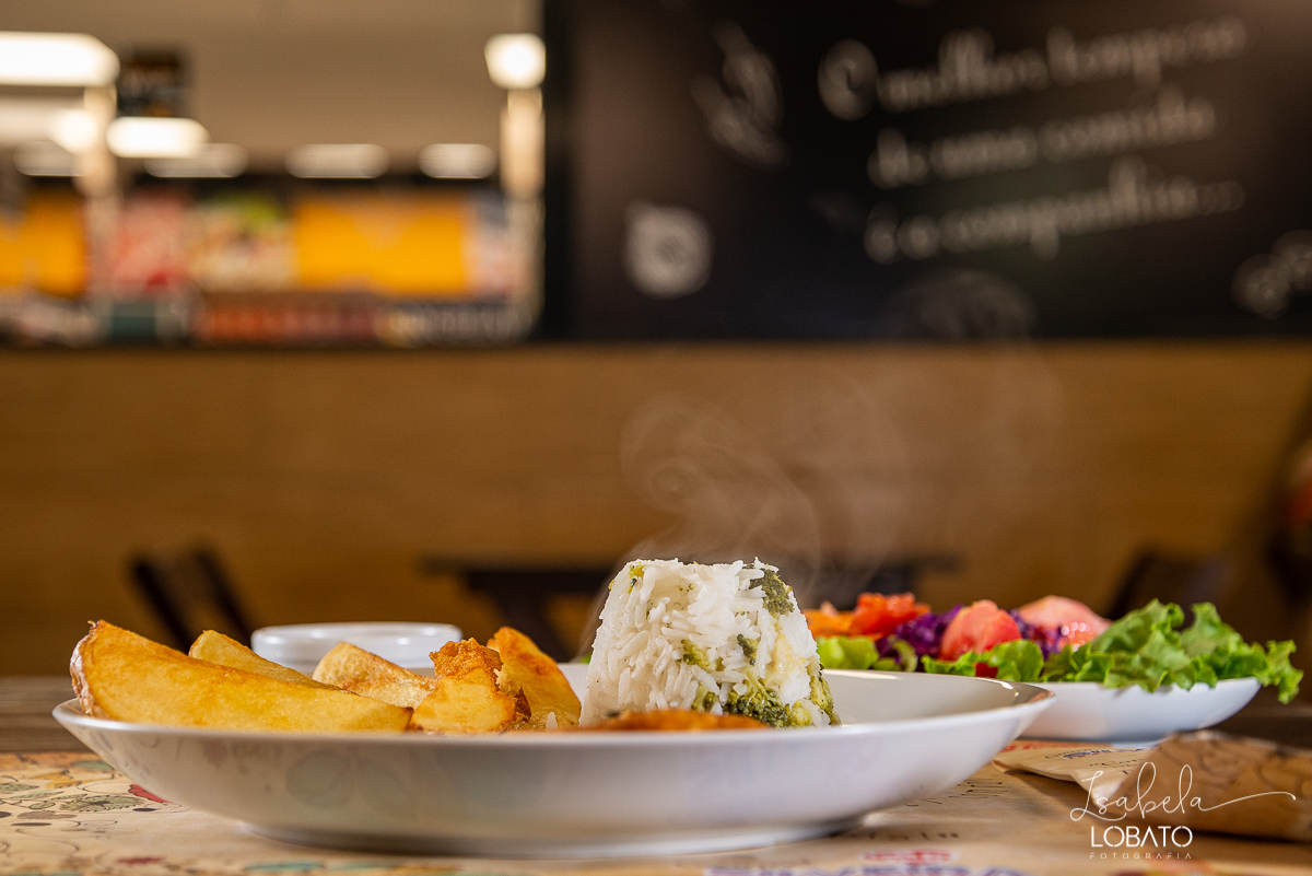 fotografia-gourmet-foto-de-comida-food-fotography-alta-gastronomia-fotografo-de-comida-minas-gerais-festival-gastronomico-de-tiradentes-fotografa-de-gastronomia-isabela-lobato-foto-gourmet-sanduíche-lanches-cafes-bolo-sobremesa-prato-executivo-chopp-pizza