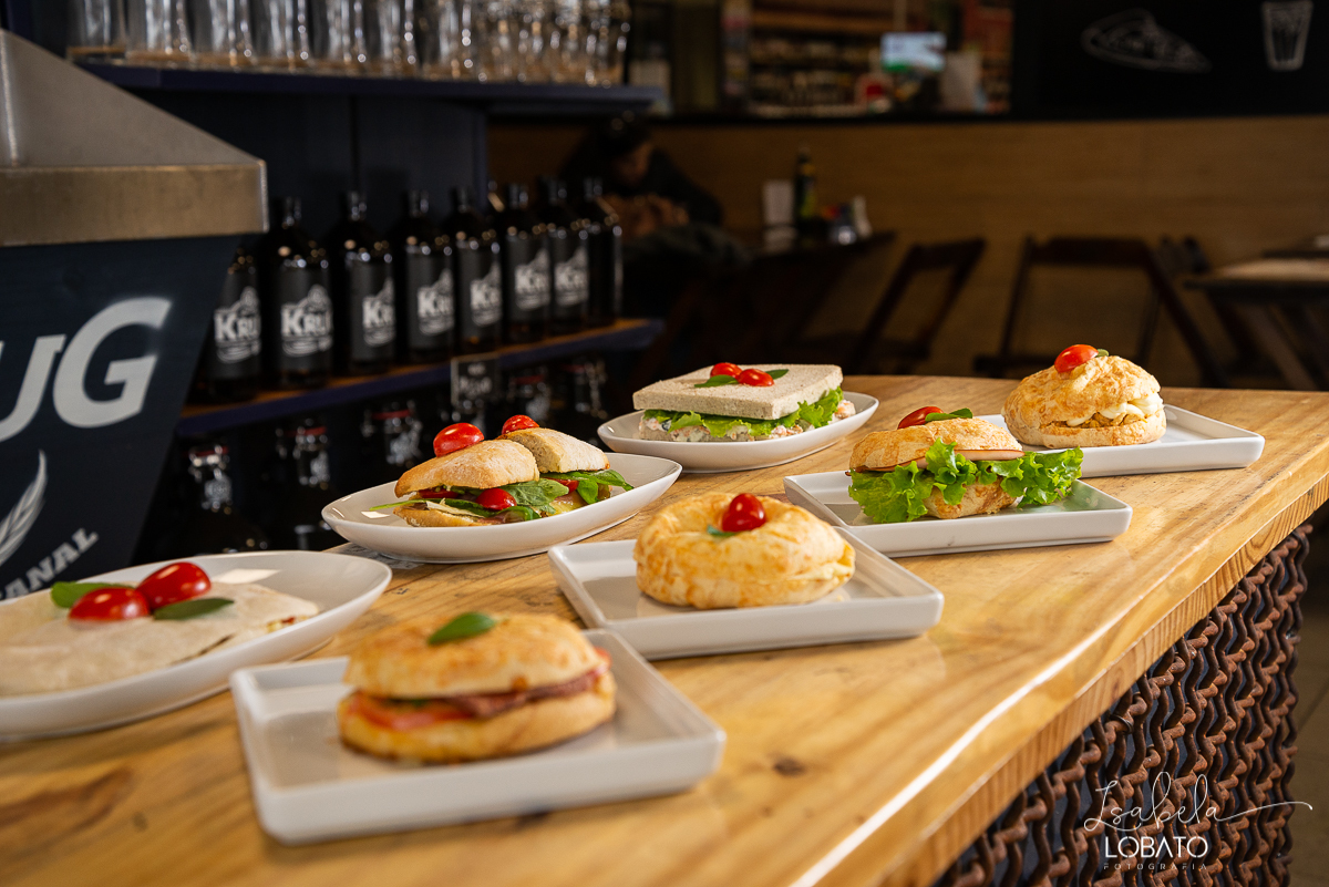 fotografia-gourmet-foto-de-comida-food-fotography-alta-gastronomia-fotografo-de-comida-minas-gerais-festival-gastronomico-de-tiradentes-fotografa-de-gastronomia-isabela-lobato-foto-gourmet-sanduíche-lanches-cafes-bolo-sobremesa-prato-executivo-chopp