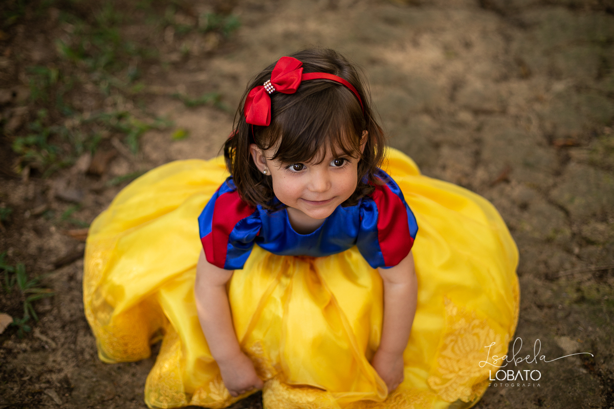 ensaio-fotografico-infantil-ensaio-de-criança-a-branca-de-neve-e-os-sete-anoes-maria-cecilia-book-infantil-fotografo-em-barbacena-isabela-lobato-fotografia-ensaio-fotografico-park-hotel-mantiqueira-barbacena-minas-gerais-fotografo-de-gestante-barbacena