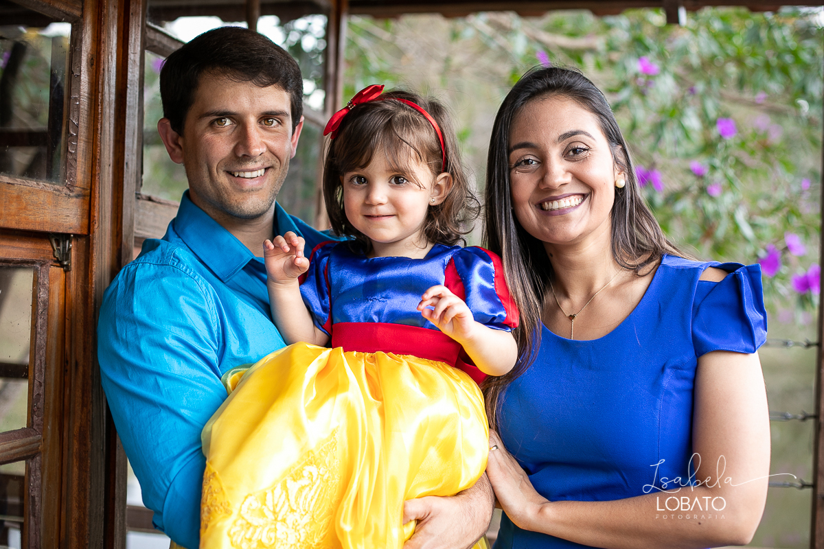 ensaio-fotografico-infantil-ensaio-de-criança-a-branca-de-neve-e-os-sete-anoes-maria-cecilia-book-infantil-fotografo-em-barbacena-isabela-lobato-fotografia-ensaio-fotografico-park-hotel-mantiqueira-barbacena-minas-gerais-fotografo-de-gestante-barbacena