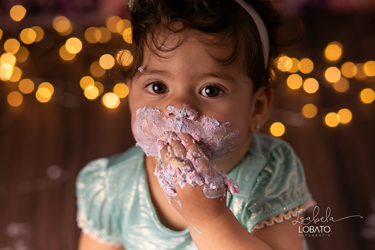 bolo-de-aniversario-smash-the-cake-festa-1-ano-decoracao-de-festa-infantil-a-hora-do-bolo-fotografia-de-bebe-book-infantil-fotografo-em-barbacena-estudio-fotografico-barbacena-isabela-lobato-fotografia-ensaio-fotografico-infantil-lefotick-props-do-ben