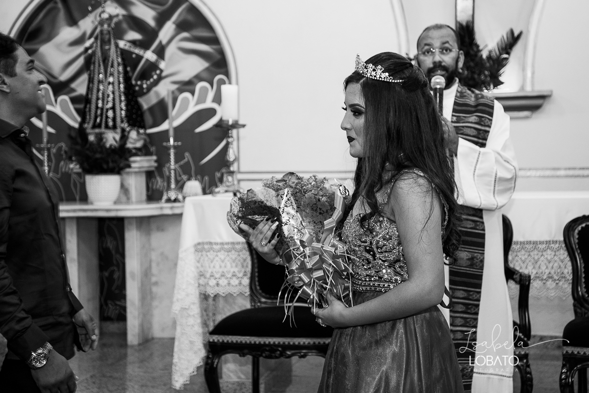 vestido-de-debutante-15-anos-festa-de-debutante-book-15-anos-festa-de-15-anos-fotografia-de-aniversario-de-15-anos-valsa-bolo-de-aniversario-alice-no-pais-das-maravilhas-anel-de-15-anos-bacco-buffet-fotografo-em-barbacena-isabela-lobato-fotografia-estudio