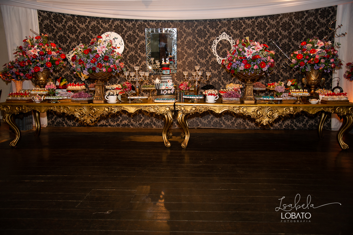 vestido-de-debutante-15-anos-festa-de-debutante-book-15-anos-festa-de-15-anos-fotografia-de-aniversario-de-15-anos-valsa-bolo-de-aniversario-alice-no-pais-das-maravilhas-anel-de-15-anos-bacco-buffet-fotografo-em-barbacena-isabela-lobato-fotografia-estudio