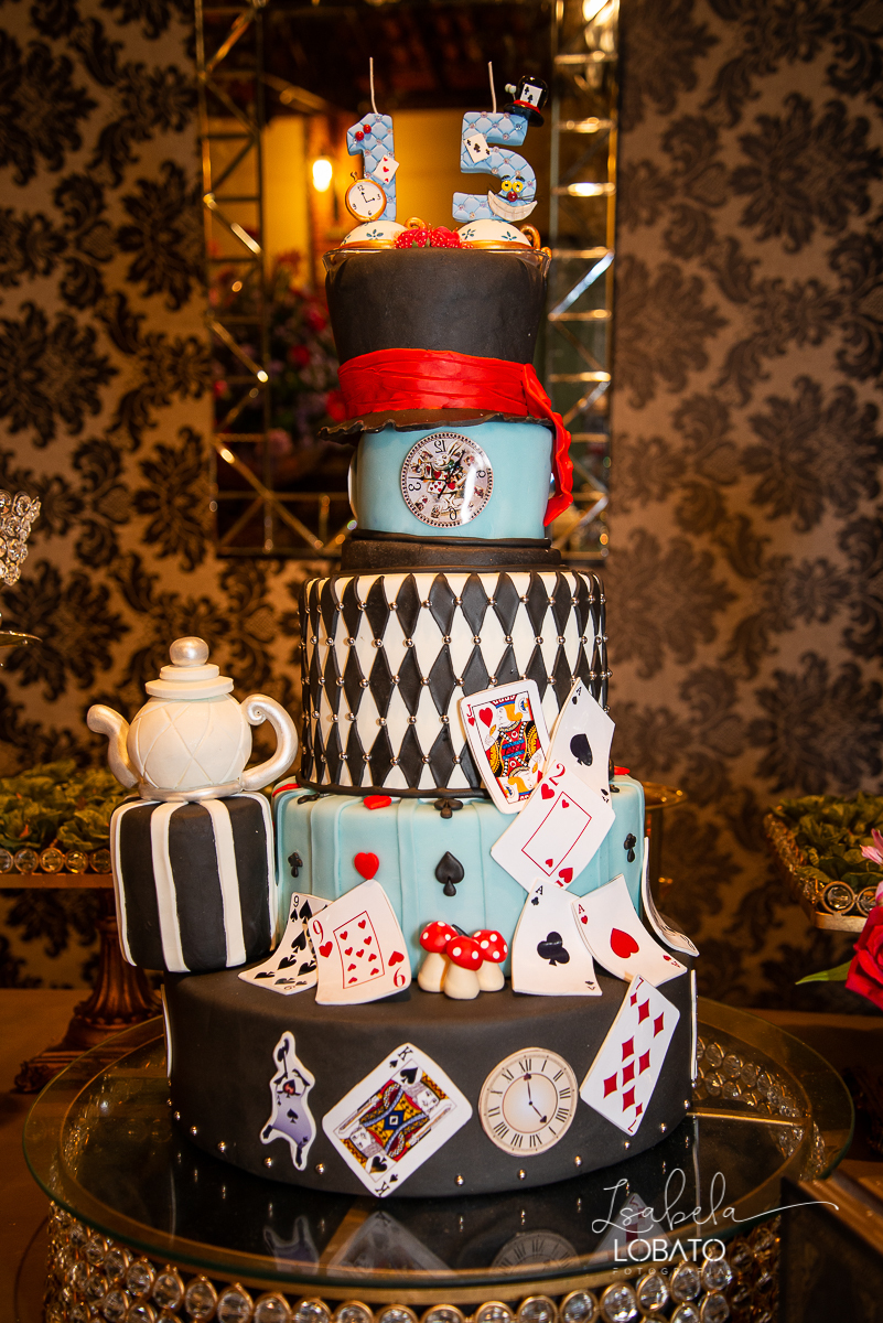 vestido-de-debutante-15-anos-festa-de-debutante-book-15-anos-festa-de-15-anos-fotografia-de-aniversario-de-15-anos-valsa-bolo-de-aniversario-alice-no-pais-das-maravilhas-anel-de-15-anos-bacco-buffet-fotografo-em-barbacena-isabela-lobato-fotografia-estudio