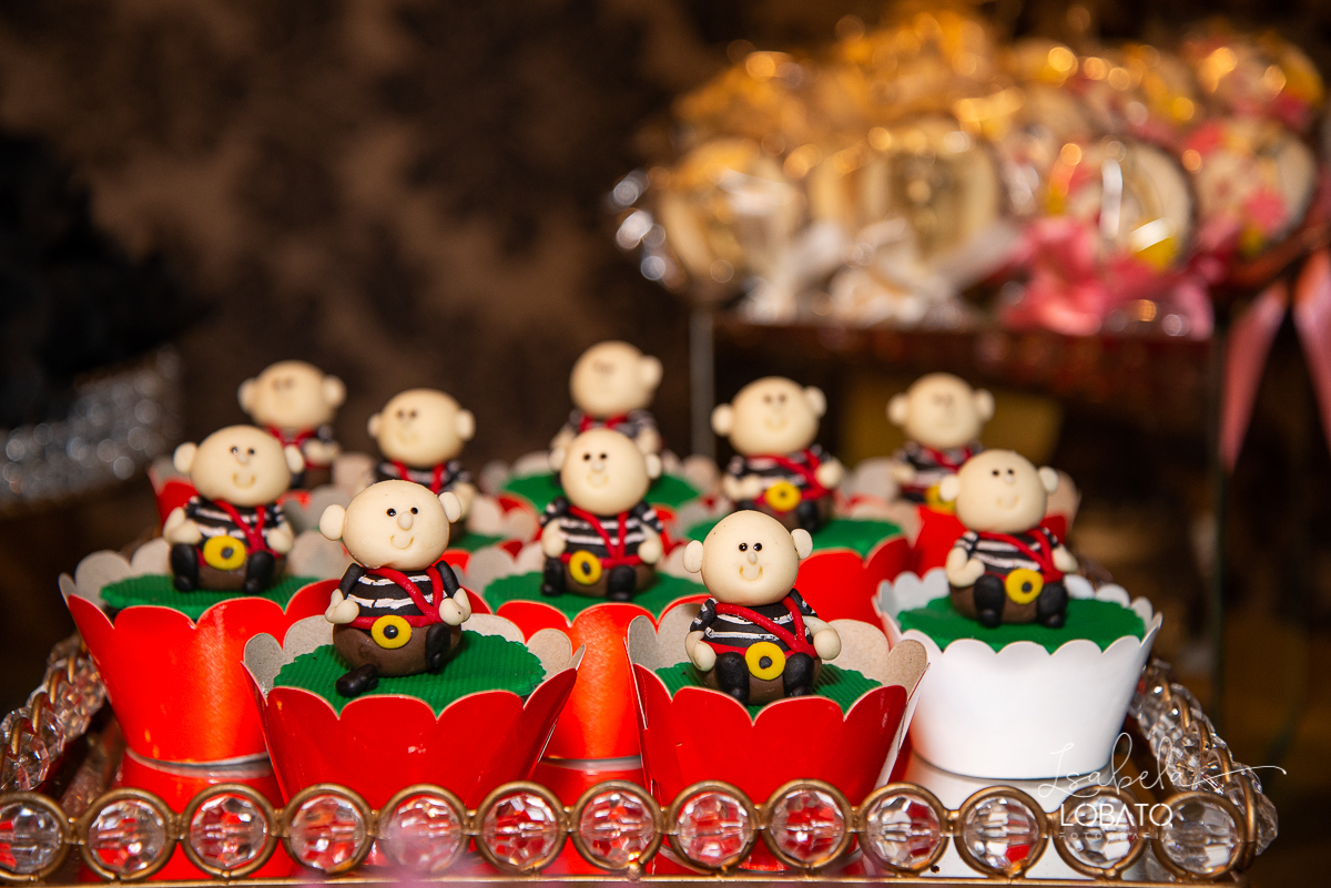 vestido-de-debutante-15-anos-festa-de-debutante-book-15-anos-festa-de-15-anos-fotografia-de-aniversario-de-15-anos-valsa-bolo-de-aniversario-alice-no-pais-das-maravilhas-anel-de-15-anos-bacco-buffet-fotografo-em-barbacena-isabela-lobato-fotografia-estudio