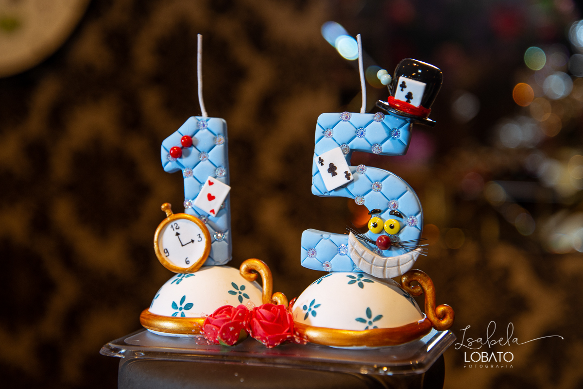 vestido-de-debutante-15-anos-festa-de-debutante-book-15-anos-festa-de-15-anos-fotografia-de-aniversario-de-15-anos-valsa-bolo-de-aniversario-alice-no-pais-das-maravilhas-anel-de-15-anos-bacco-buffet-fotografo-em-barbacena-isabela-lobato-fotografia-estudio