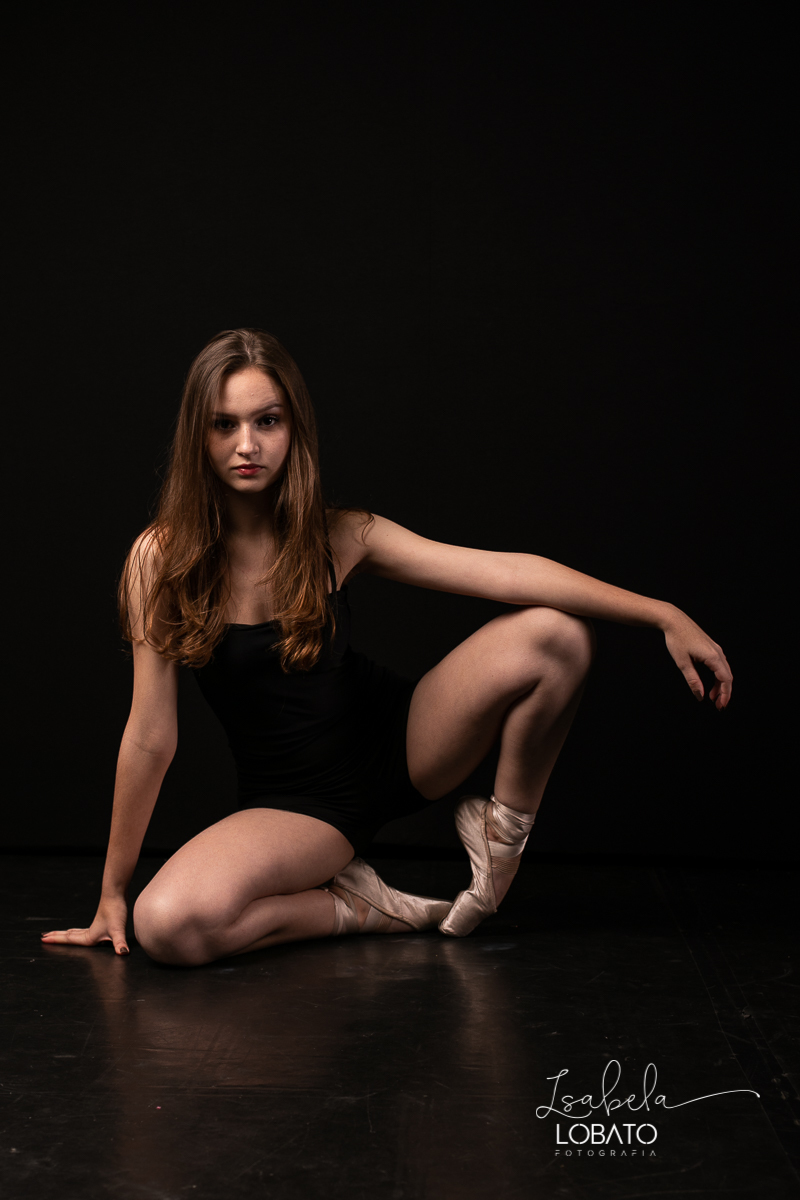 ballet-classico-jazz-ginastica-olimpica-ballet-adulto-danca-plataforma-da-dança-cefec-barbacena-estudio-de-ballet-bailarina-bailarino-fotografia-de-ballet-foto-de-bailarina-estudio-fotografico-barbacena-fotografo-em-barbacena-fotografa-isabela-lobato