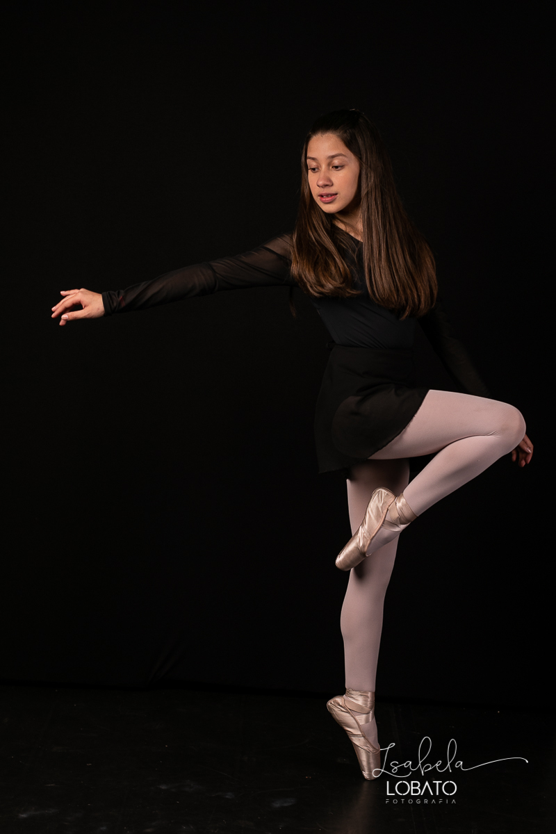 ballet-classico-jazz-ginastica-olimpica-ballet-adulto-danca-plataforma-da-dança-cefec-barbacena-estudio-de-ballet-bailarina-bailarino-fotografia-de-ballet-foto-de-bailarina-estudio-fotografico-barbacena-fotografo-em-barbacena-fotografa-isabela-lobato