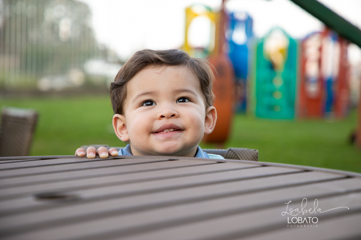 a-hora-do-bolo-smash-the-cake-aniversario-de um-ano-fotografia-de-crianca-fotografo-em-barbacena-isabela-lobato-estudio-de-fotos-hotel-senac-grogoto