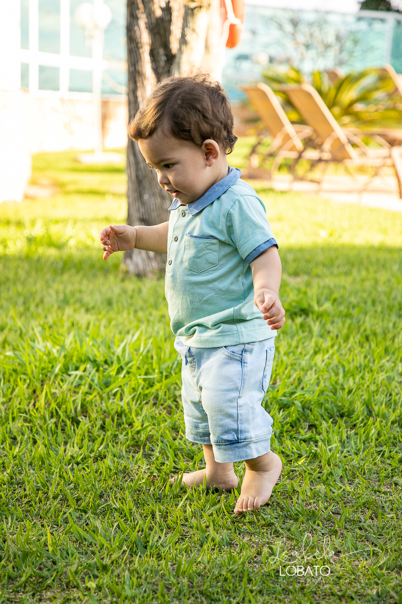 a-hora-do-bolo-smash-the-cake-aniversario-de um-ano-fotografia-de-crianca-fotografo-em-barbacena-isabela-lobato-estudio-de-fotos-hotel-senac-grogoto