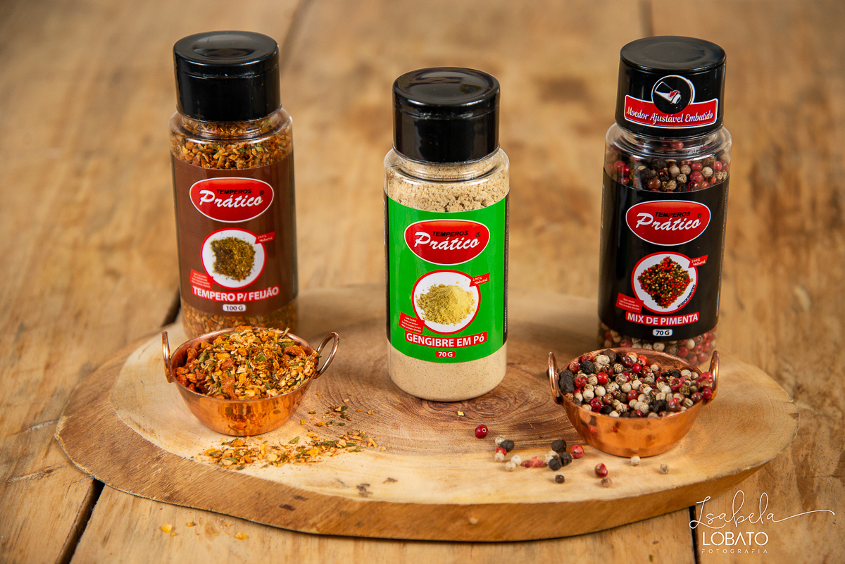 caldinho-de-feijao-torresmo-tira-gosto-feijoada-temperos-pratico-fotografia-de-comida-foto-de-sanduiche-molho-de-pimenta-foto-gastronomica-fotografo-de-alimentos-isabela-lobato-fotografia-festival-gastronomico-de-tiradentes-mg-restaurantes-tiradentes-mg