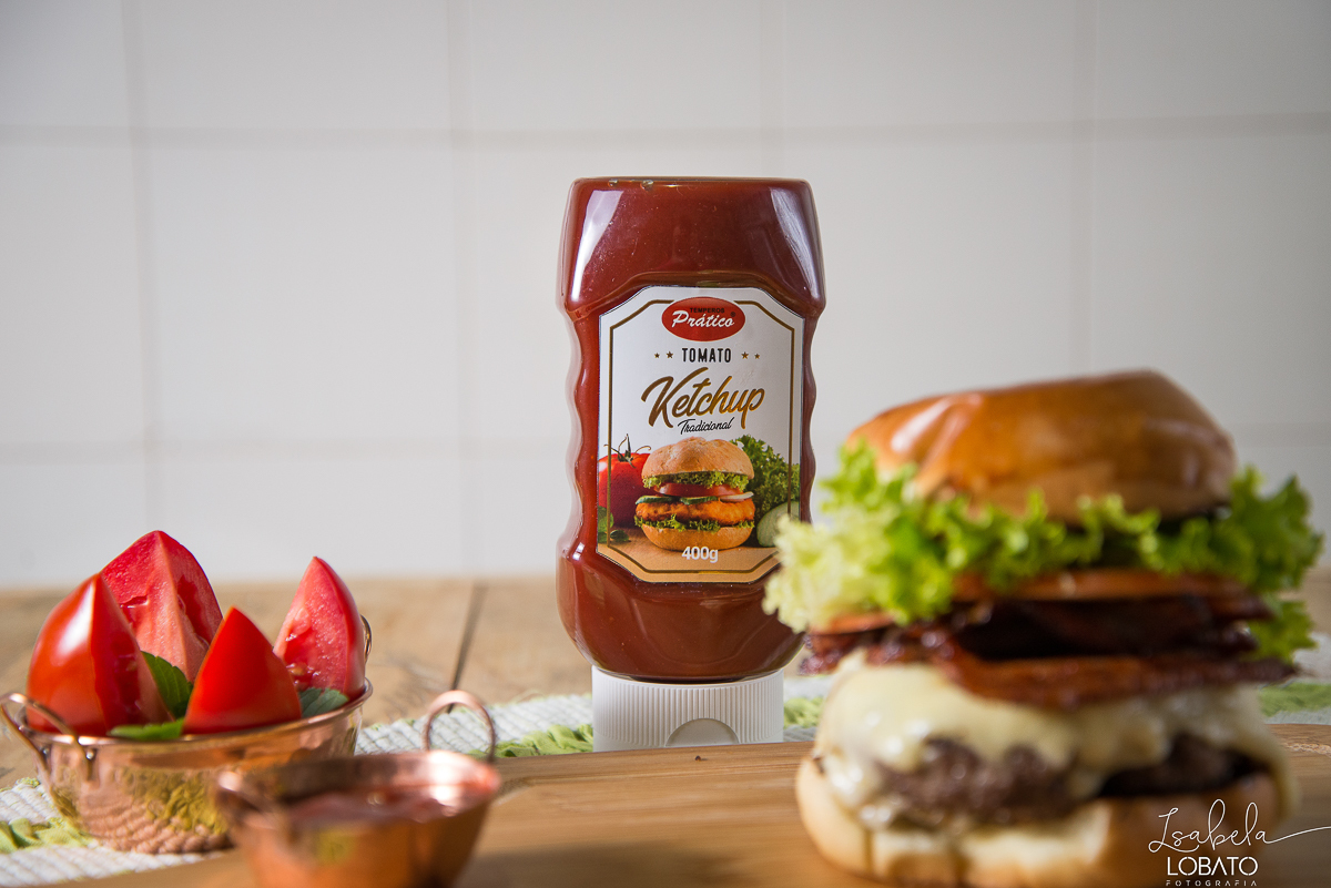 ketchup-molho-barbecue-hamburguer-artesanal-temperos-pratico-fotografia-de-comida-foto-de-sanduiche-molho-de-tomate-foto-gastronomica-fotografo-de-alimentos-isabela-lobato-fotografia-festival-gastronomico-de-tiradentes-mg-restaurantes-tiradentes-mg