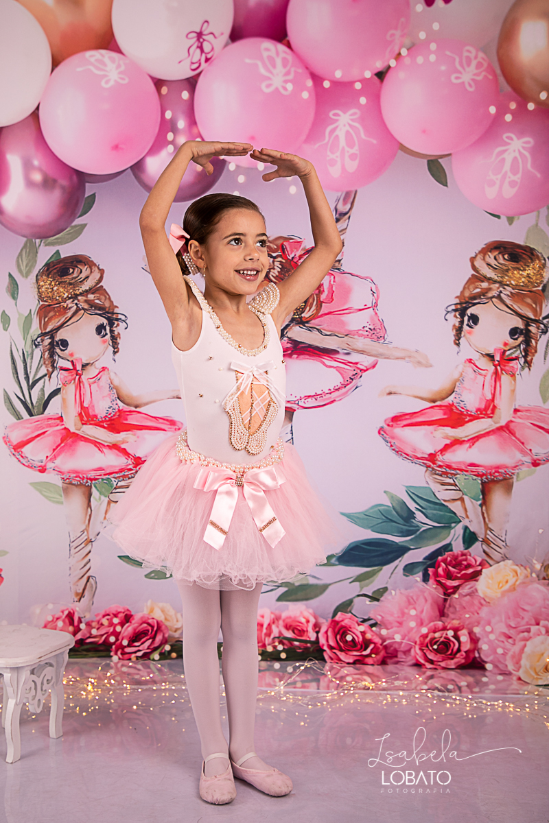 ensaio-fotografico-bailarina-ballet-a-bailarina-estudio-de-ballet-fotografia-de-crianca-fotografo-de-crianca-em-barbacena-fotografo-em-barbacena-isabela-lobato-fotografia-fotografa-de-casamento-sapatilha-de-ballet