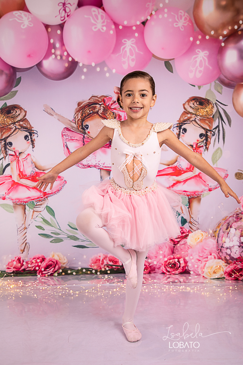 ensaio-fotografico-bailarina-ballet-a-bailarina-estudio-de-ballet-fotografia-de-crianca-fotografo-de-crianca-em-barbacena-fotografo-em-barbacena-isabela-lobato-fotografia-fotografa-de-casamento-sapatilha-de-ballet